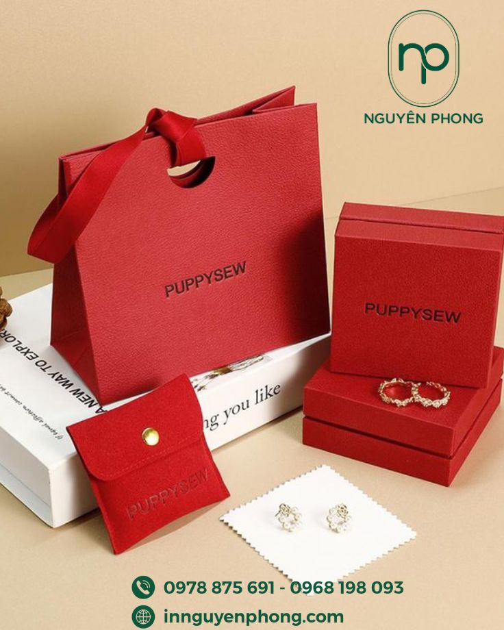 mau-tui-giay-dung-vang-18